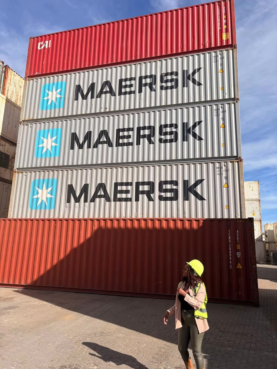Container handling at port